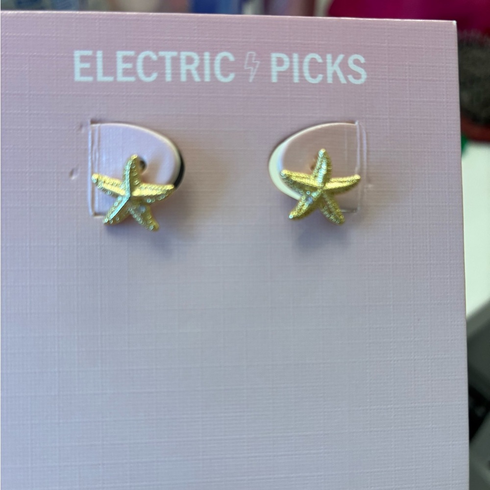 Electric Picks Gold Starfish Earrings - Picture 6 of 6